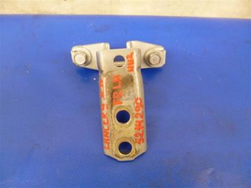 Петля двері нижня передн. лів. MITSUBISHI LANCER IX 9 03-07