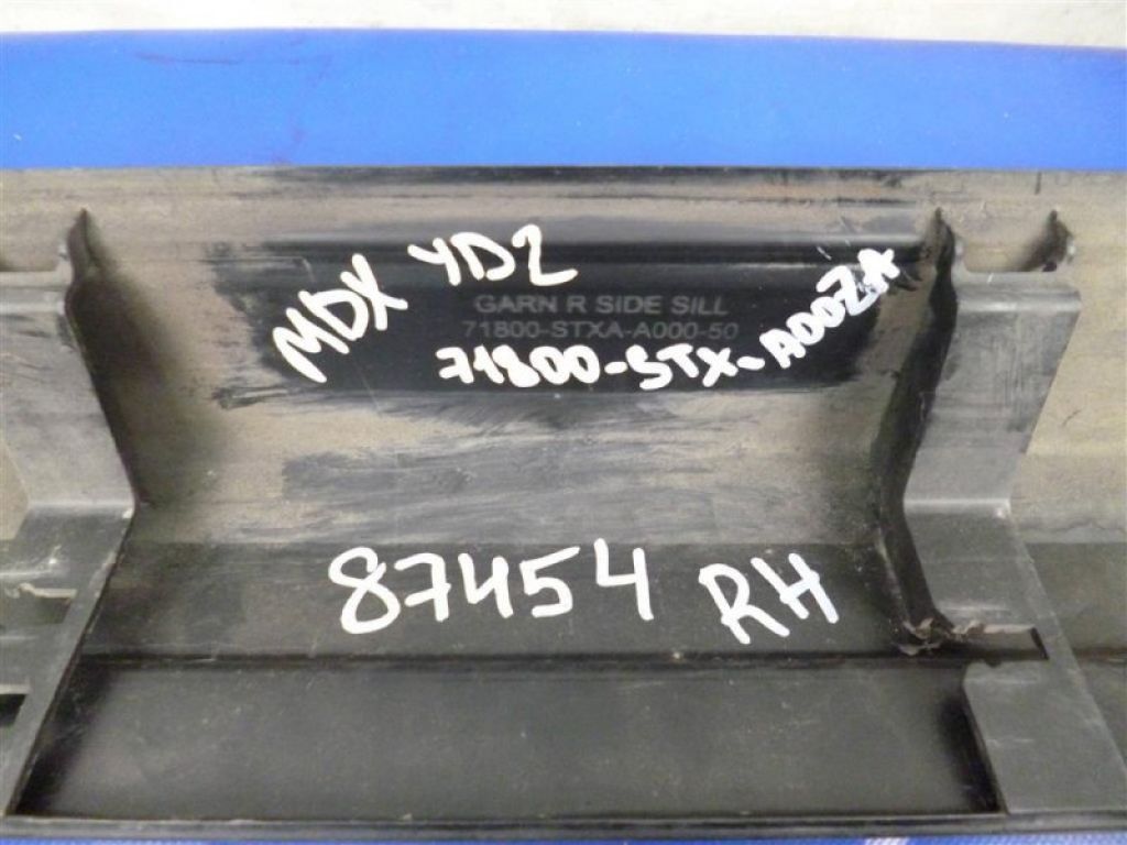 71800-STX-A00ZA | Накладка порога наружная прав. ACURA MDX (YD2) 06-13 - Фото 2
