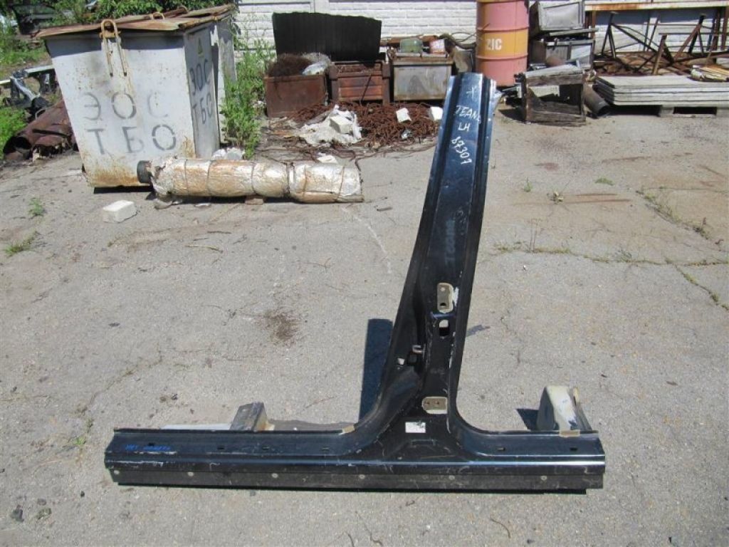 76571-9Y000 | Стойка кузова средняя лев. NISSAN TEANA J31 03-07