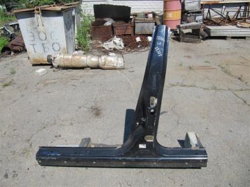 Стойка кузова средняя лев. NISSAN TEANA J31 03-07