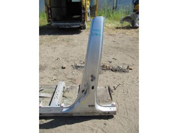 Стойка кузова средняя лев. TOYOTA PRIUS - 30 09-17