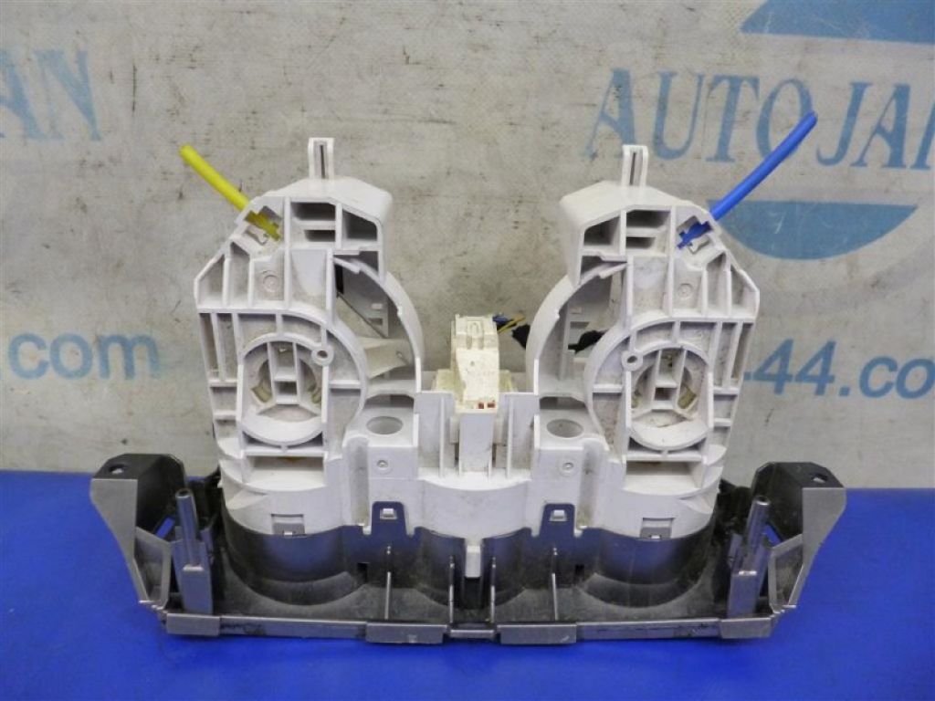 BBM4-61-190E | Блок керування піччю MAZDA 3 BL 09-13 - Фото 4
