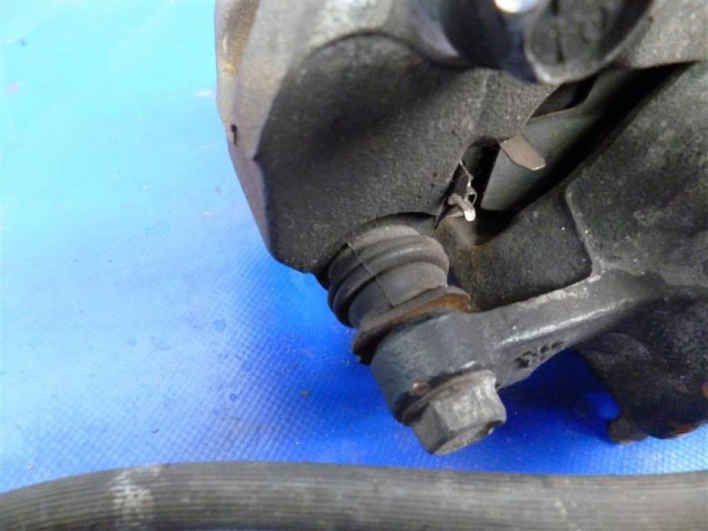 4605A019 | Суппорт тормозной передн. прав. MITSUBISHI GALANT 03-12 - Фото 5