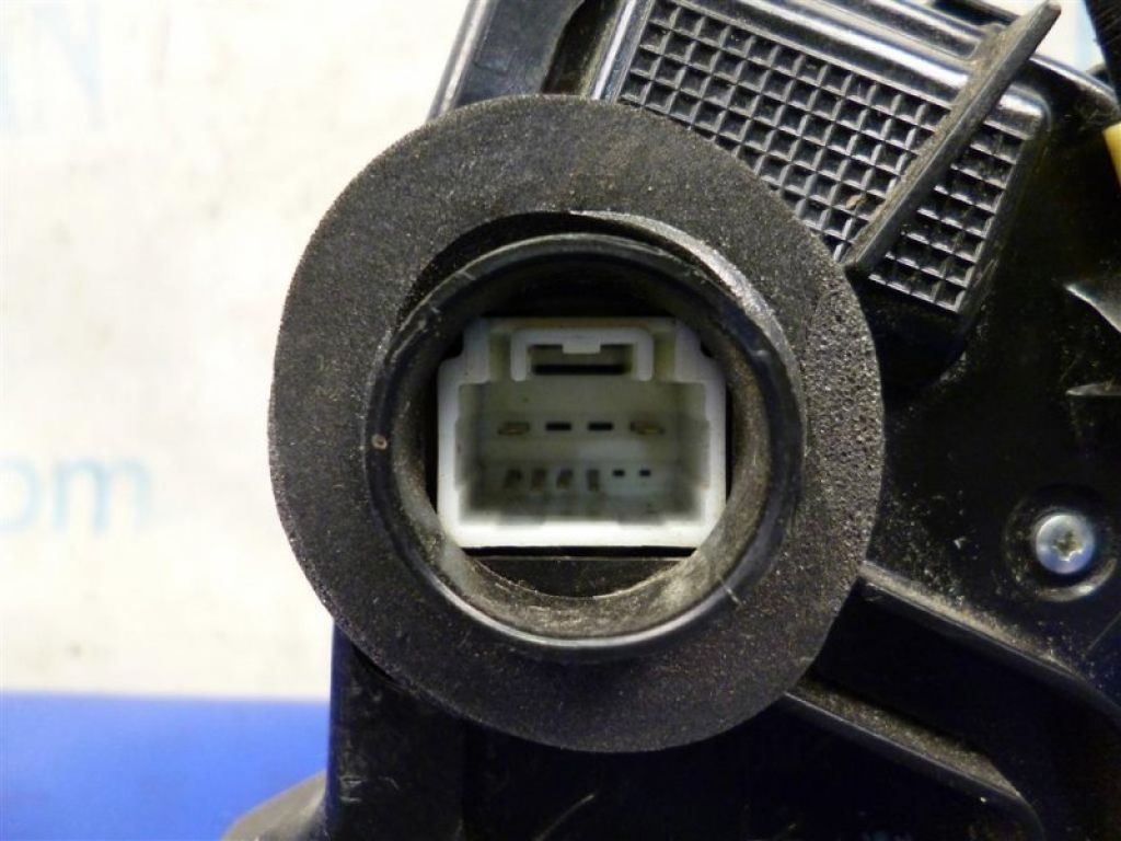 69040-42250 | Замок двері передн. лів. LEXUS CT200 11-17 - Фото 4