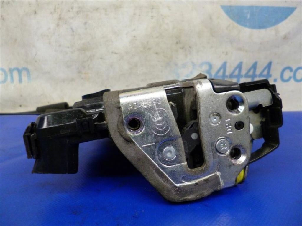 69040-42250 | Замок двері передн. лів. LEXUS CT200 11-17 - Фото 5