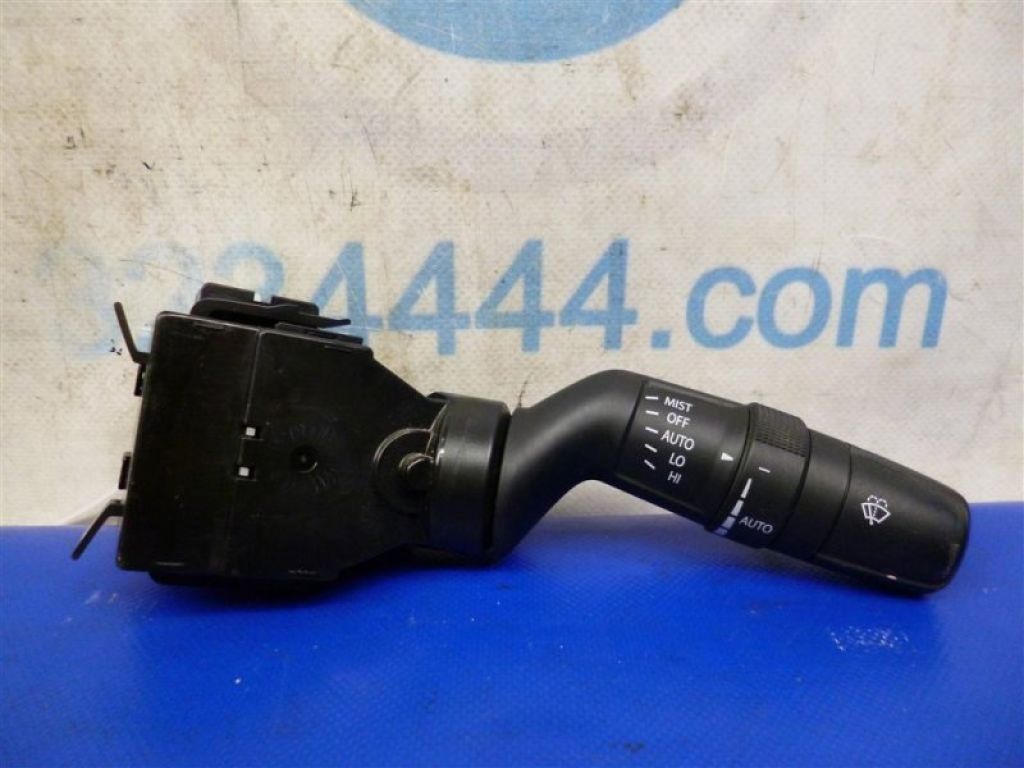 37310-57L00 | Подрулевой переключатель прав. SUZUKI KIZASHI 09-14