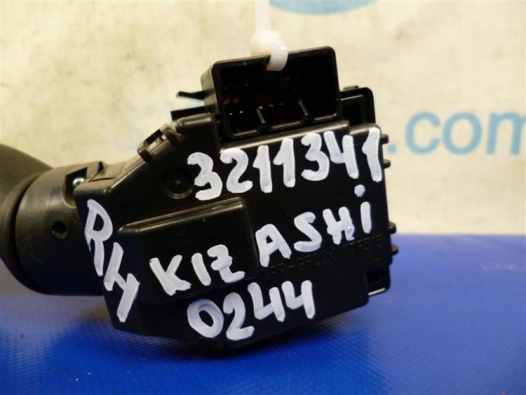 37310-57L00 | Подрулевой переключатель прав. SUZUKI KIZASHI 09-14 - Фото 2