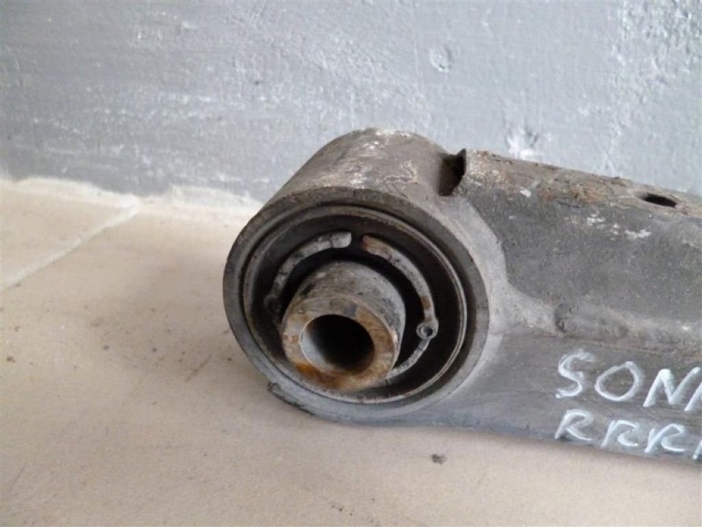 55220-3Q500 | Важіль задньої підвіски нижній поперечний прав. HYUNDAI SONATA YF 10-14 - Фото 3