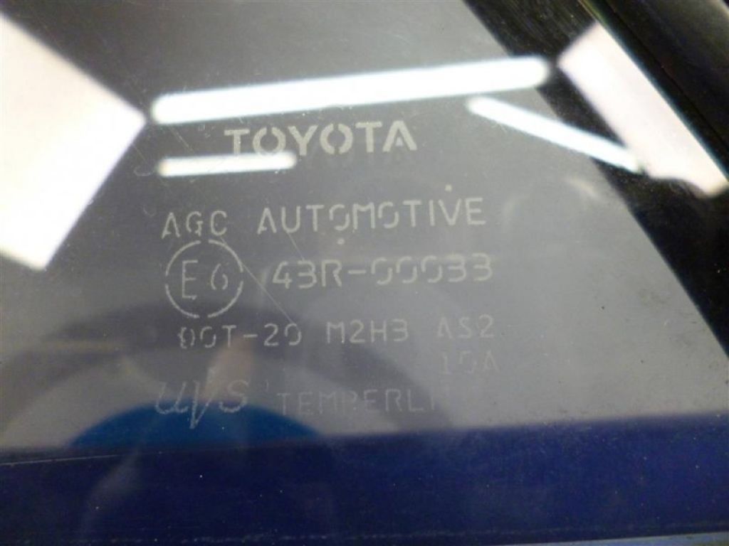 68124-12800 | Скло дверей глухе задн. лів. TOYOTA COROLLA 150 06-13 - Фото 3
