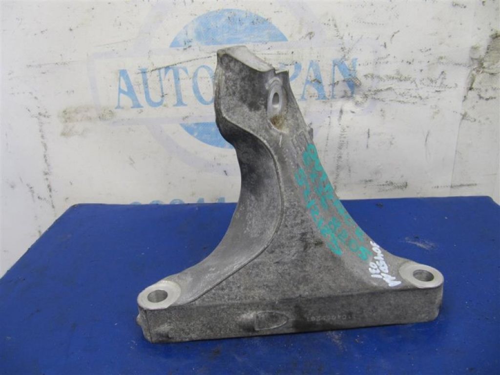 30450AA031 | Кронштейн КПП лев. SUBARU OUTBACK 09-14 BR