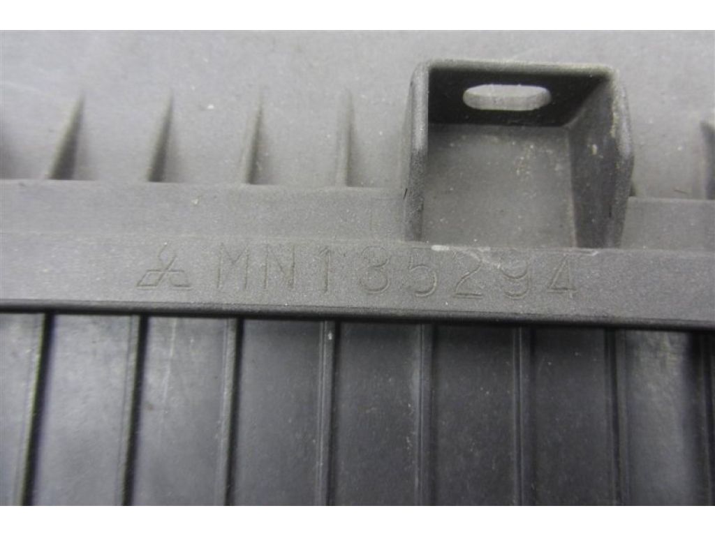 MR258242 | Корпус воздушного фильтра MITSUBISHI OUTLANDER 03-07 - Фото 3
