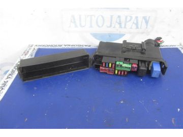 Блок запобіжників моторний відсік INFINITI FX S50 03-08