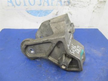 Кронштейн КПП MITSUBISHI OUTLANDER XL 05-13