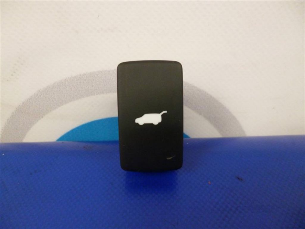 35370-TX4-003 | Кнопка закрывания крышки багажника ACURA RDX 12-19