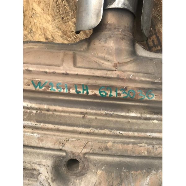 Глушник лівий MERCEDES R-CLASS W251 05-13 A 251 490 97 01 — 2