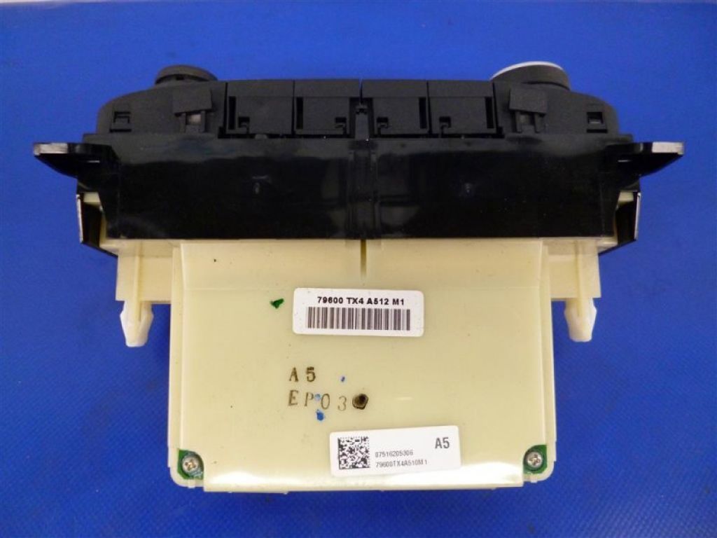 79600-TX4-A51ZA | Блок управления печкой ACURA RDX 12-19 - Фото 4