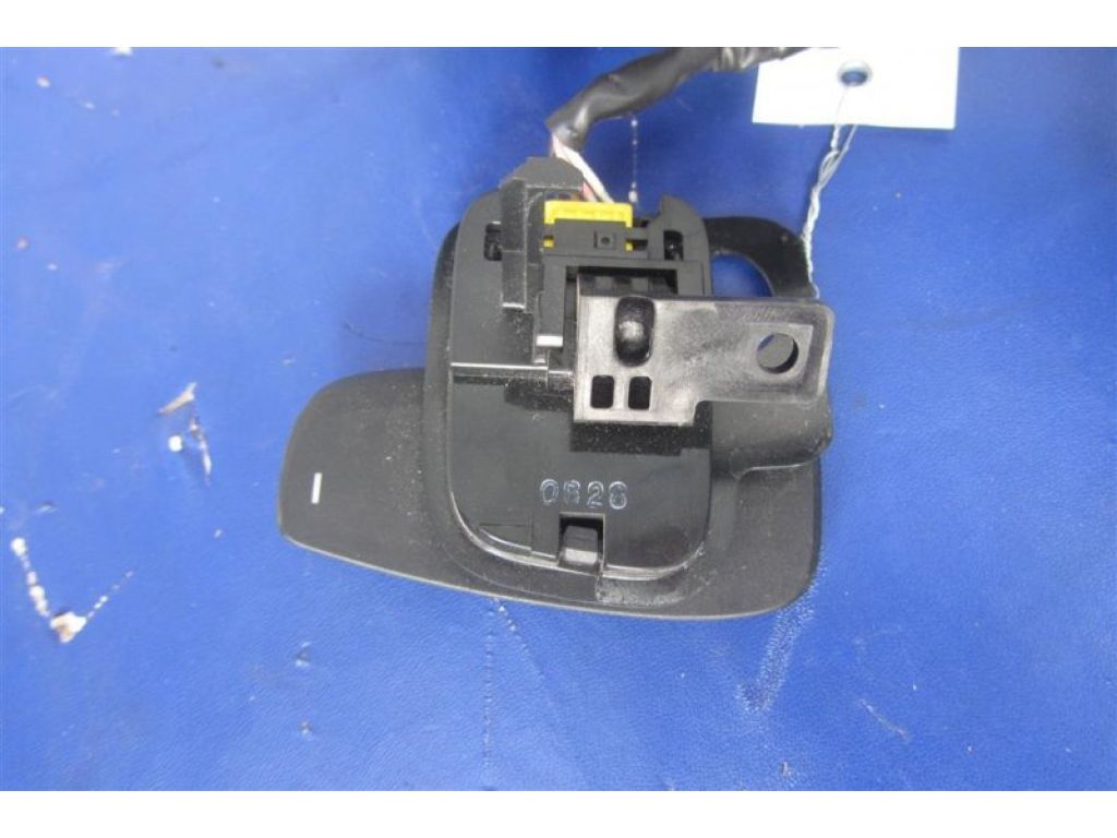 48110-58LD0-HTV | Кнопки на руль SUZUKI KIZASHI 09-14 - Фото 7