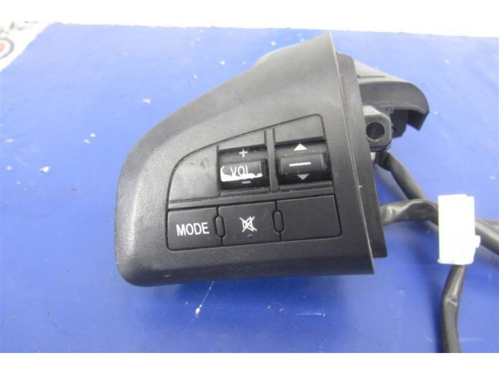 EH44-66-4M0 | Кнопки на руль MAZDA CX-7 06-12 - Фото 3