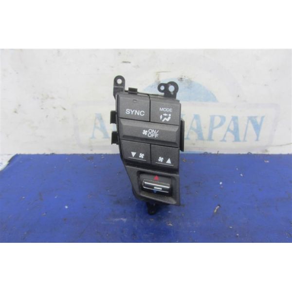 Блок керування піччю лівий HONDA CROSSTOUR 09-15 79620-TP6-A02ZC