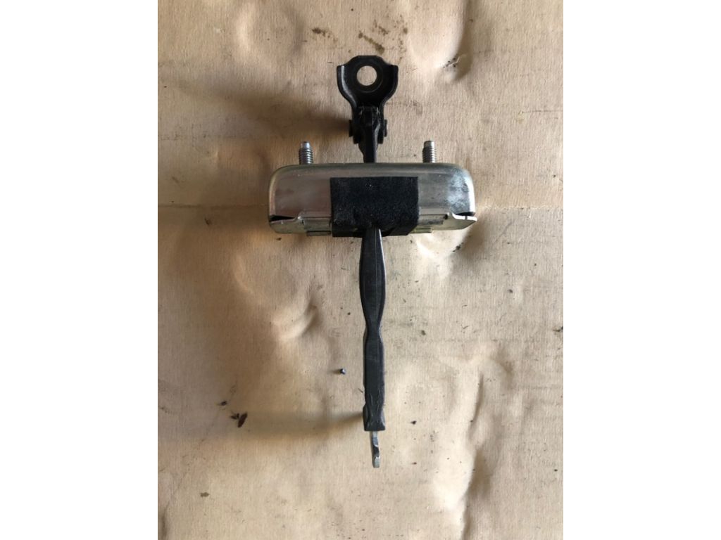 68630-33092 | Ограничитель двери задн. прав. TOYOTA CAMRY 50 12-15