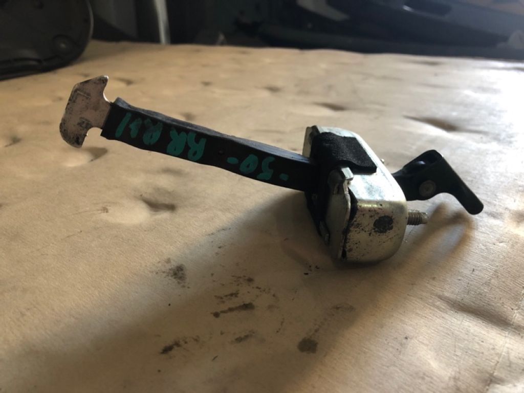 68630-33092 | Ограничитель двери задн. прав. TOYOTA CAMRY 50 12-15 - Фото 4