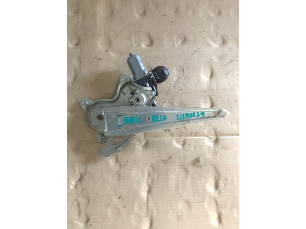 69804-12180 | Стеклоподъемник задн. лев. TOYOTA AURIS 06-12