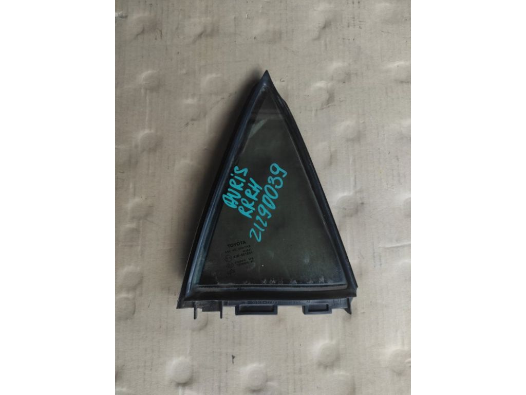 68123-02170 | Стекло двери глухое задн. прав. TOYOTA AURIS 06-12