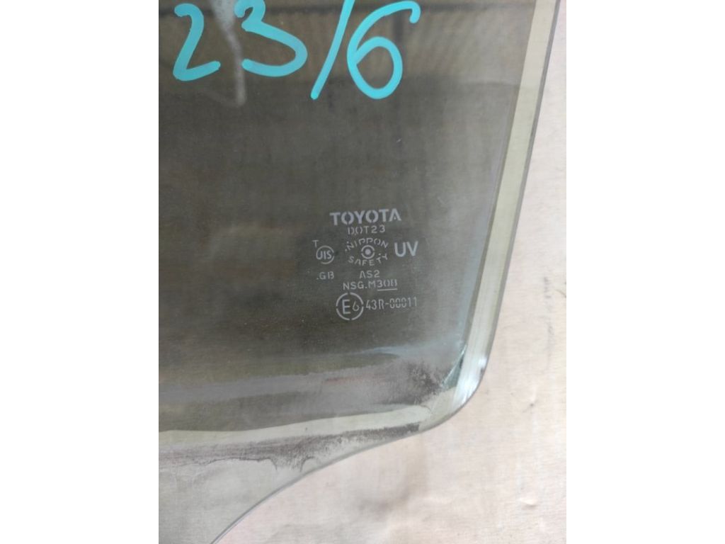 68102-02230 | Скло дверей передн. лів. TOYOTA AURIS 06-12 - Фото 2