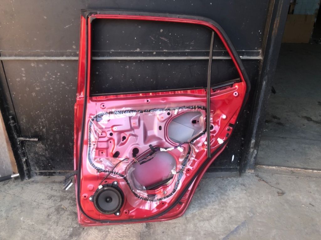 67003-02250 | Двері задн. прав. TOYOTA AURIS 06-12 - Фото 5