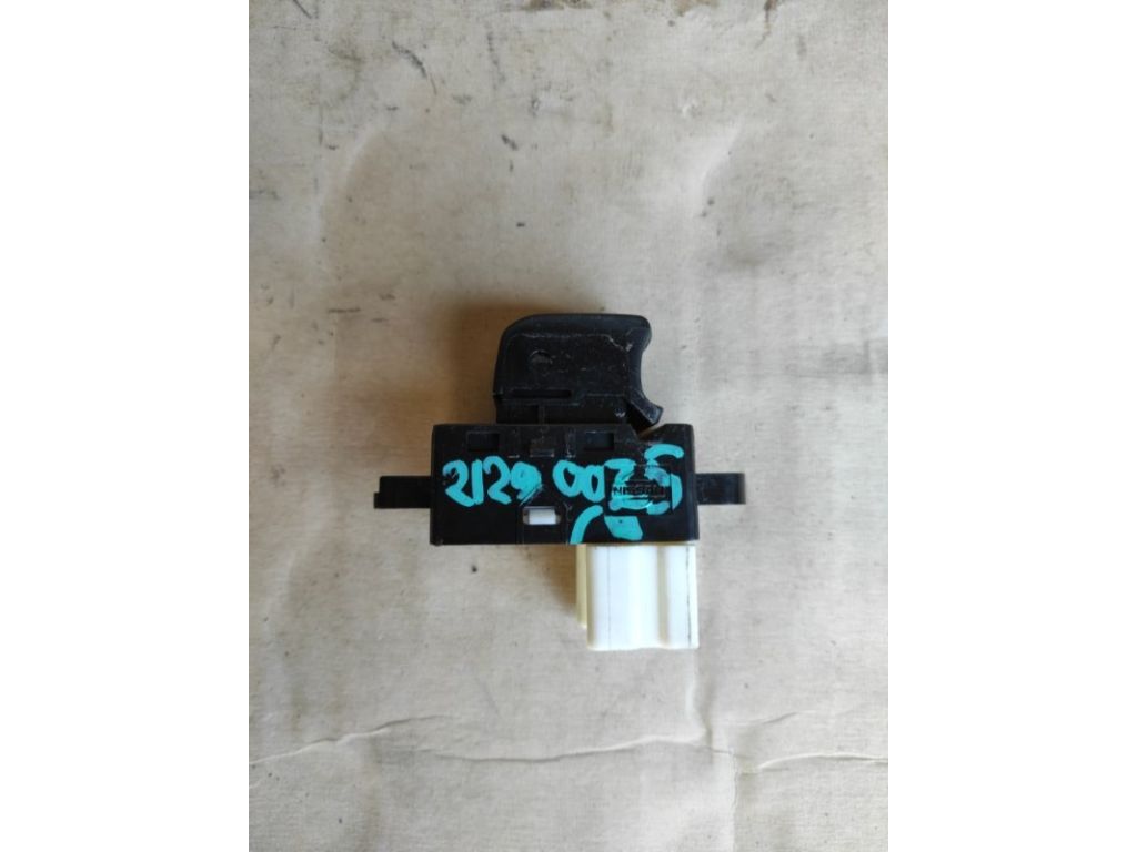 25411-1FA0A | Кнопка стеклоподъемника задн. NISSAN TIIDA/VERSA C11 04-11 - Фото 2