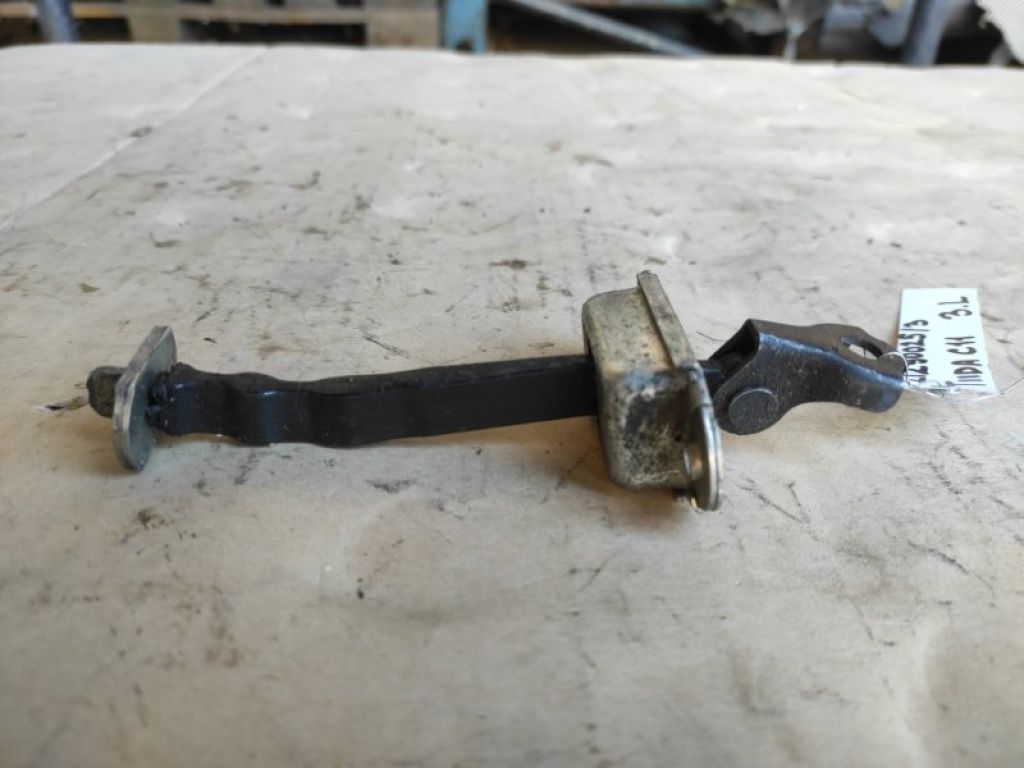 82430-ZR80A | Обмежувач дверей задн. лів. NISSAN TIIDA/VERSA C11 04-11 - Фото 5