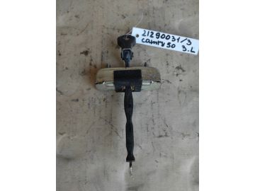 Обмежувач дверей задн. лів. TOYOTA CAMRY 50 12-15