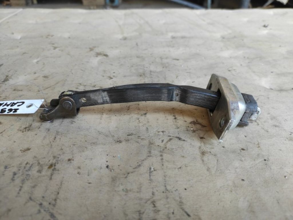 68640-06030 | Обмежувач дверей задн. лів. TOYOTA CAMRY 40 06-11 - Фото 3