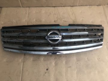 Решетка радиатора INFINITI M35/M45 04-10