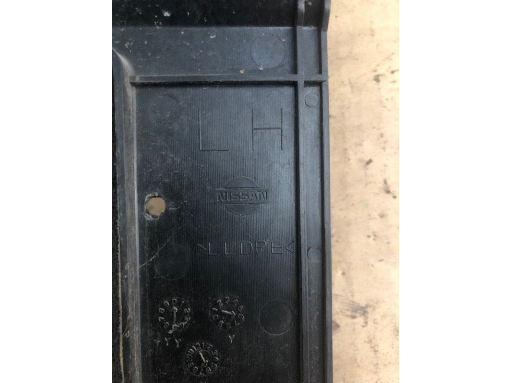 92185-EG000 | Дефлектор радіатора передн. лів. INFINITI M35/M45 04-10 - Фото 3