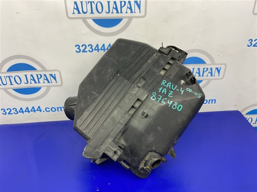 17700-28100 | Корпус воздушного фильтра TOYOTA RAV4 00-05