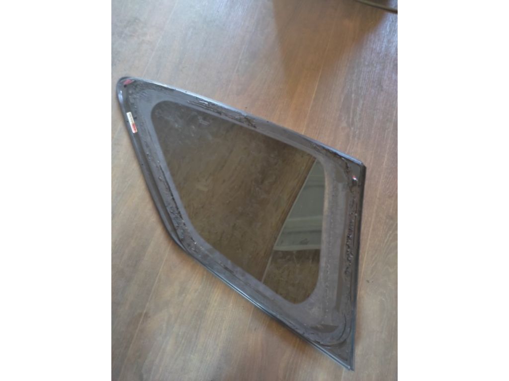 65209AJ10A | Стекло в кузов задн. прав. SUBARU OUTBACK 09-14 BR - Фото 2