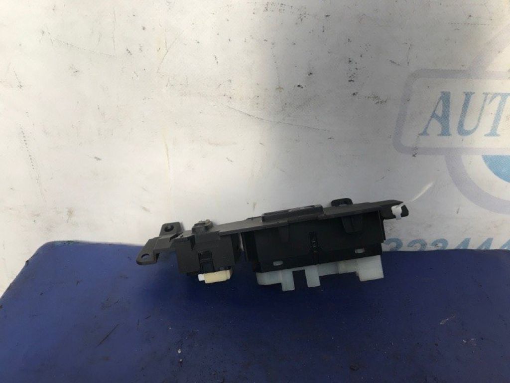 84810-30170 | Кнопка склопідіймача передн. прав. LEXUS GS350 GS300 05-11 - Фото 4