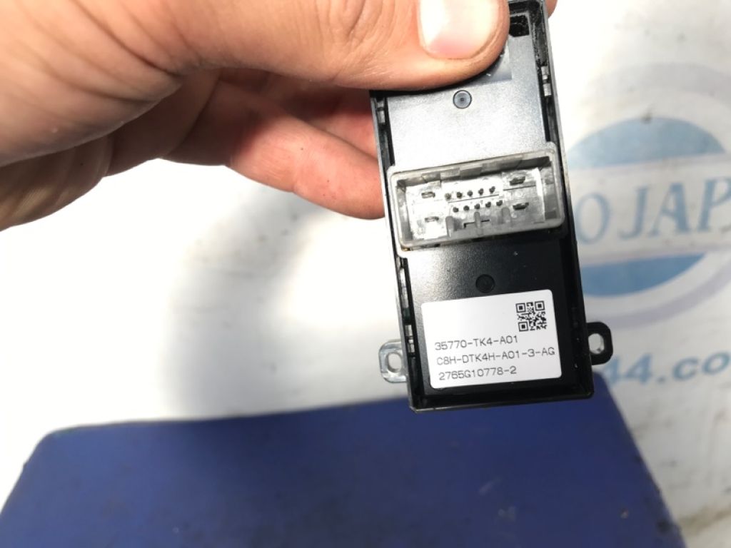 35770-TK4-A01 | Кнопка склопідіймача ACURA ILX 16-19 - Фото 4