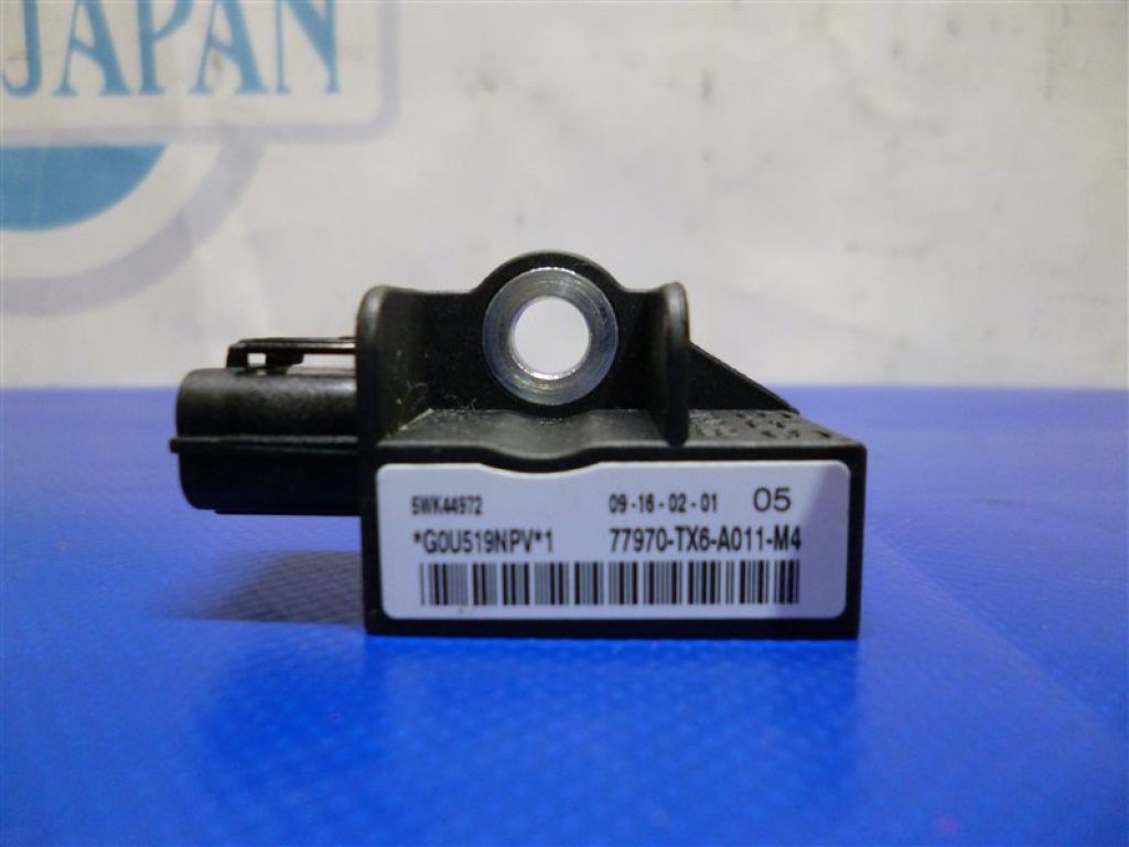 77970-TX6-A01 | Датчик удара ACURA RDX 12-19