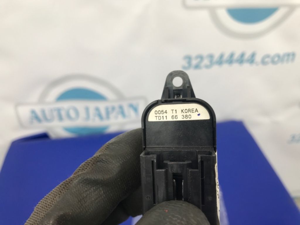 TD11-66-380 | Кнопка стеклоподъемника MAZDA CX-9 06-16 - Фото 4