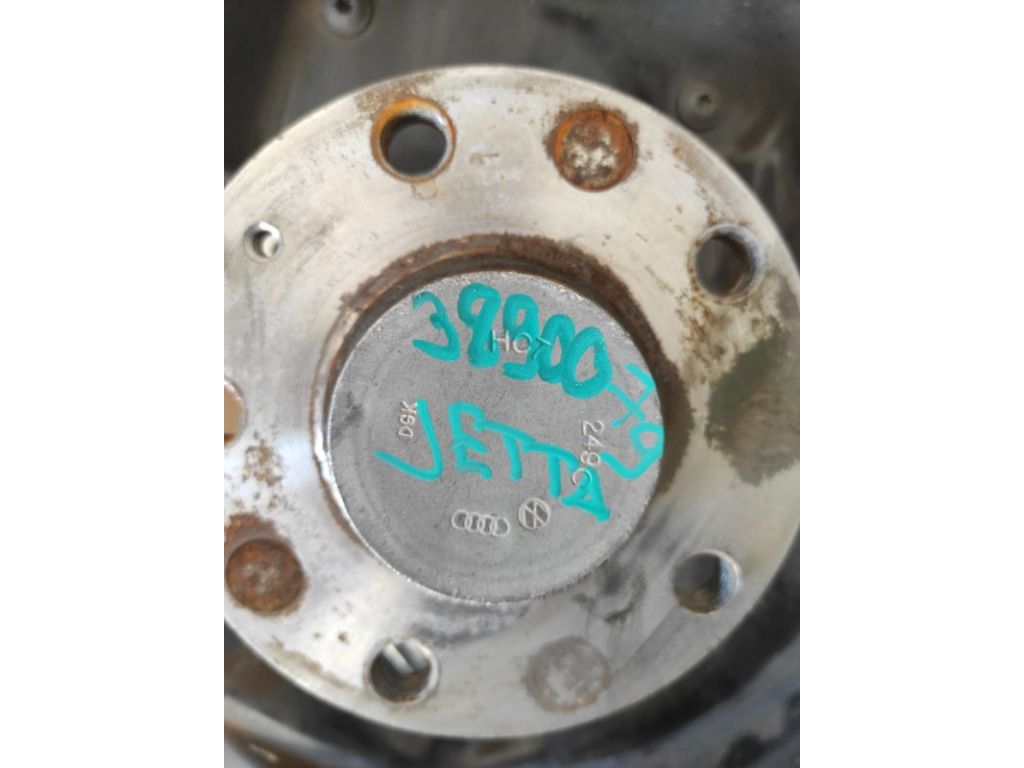 1T0 598 611 B | Маточина колеса задн. прав. VOLKSWAGEN JETTA USA 10-17 - Фото 2