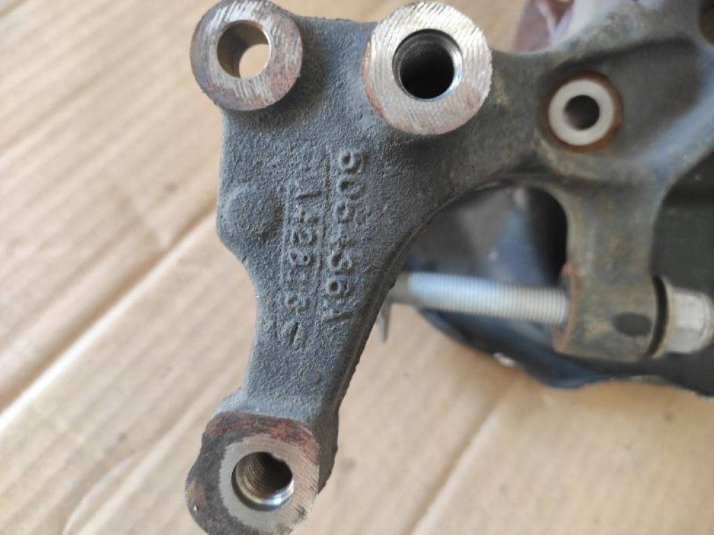 1T0 598 611 B | Маточина колеса задн. прав. VOLKSWAGEN JETTA USA 10-17 - Фото 4