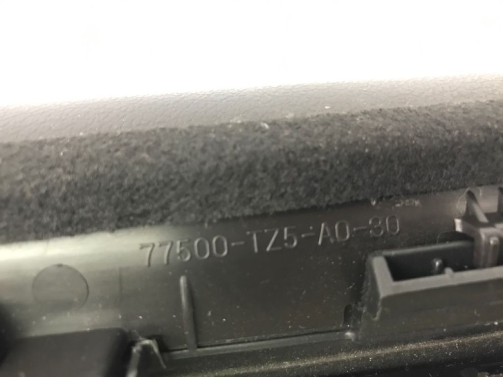 77500-TZ5-A01ZB | Бардачок ACURA MDX (YD3) 13-21 - Фото 5