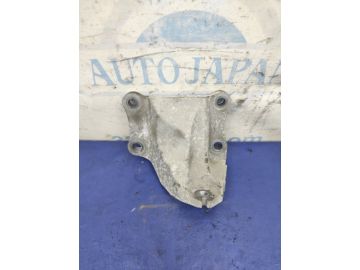 Кронштейн двигателя прав. INFINITI G25/G35/G37/Q40 06-14