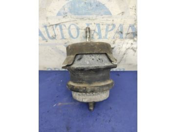 Подушка двигуна прав. INFINITI G25/G35/G37/Q40 06-14