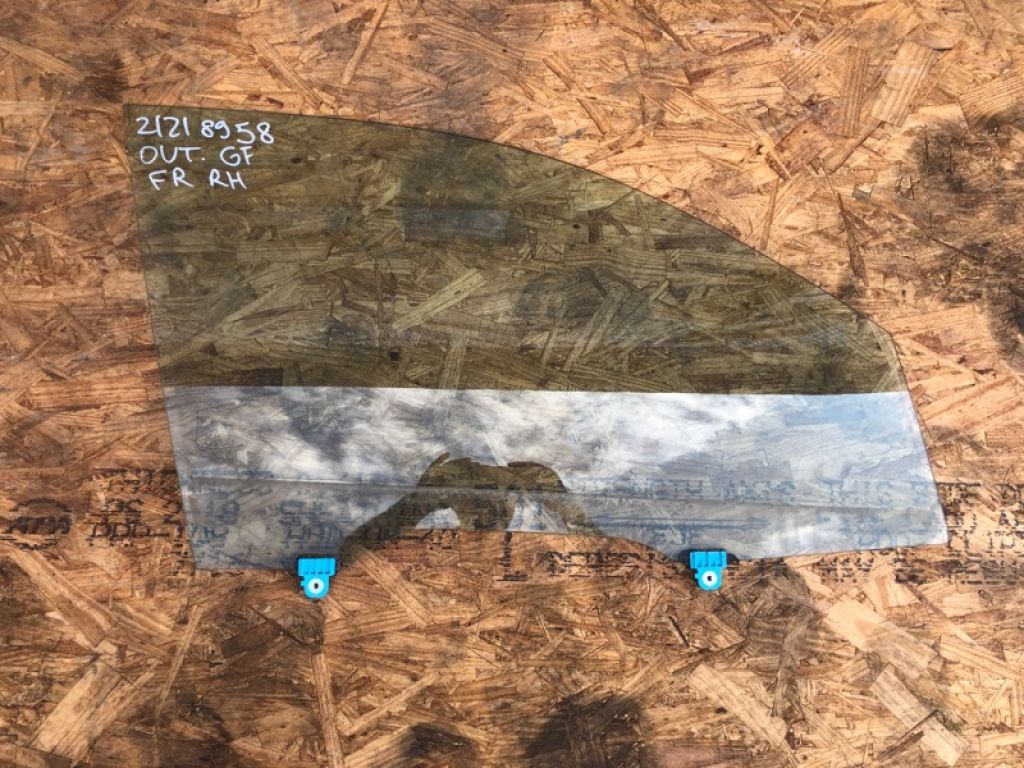 5706A584 | Скло дверей передн. прав. MITSUBISHI OUTLANDER GF 12-