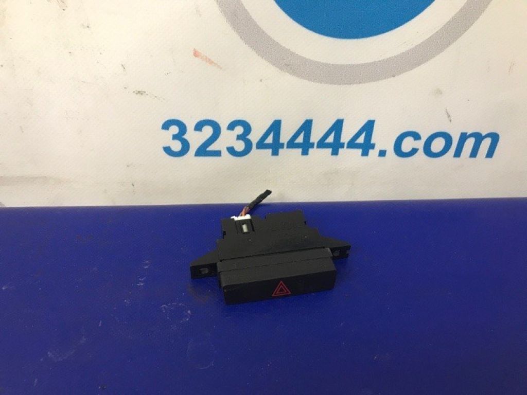 35510-TX4-A01 | Кнопка аварійної сигналізації ACURA RDX 12-19