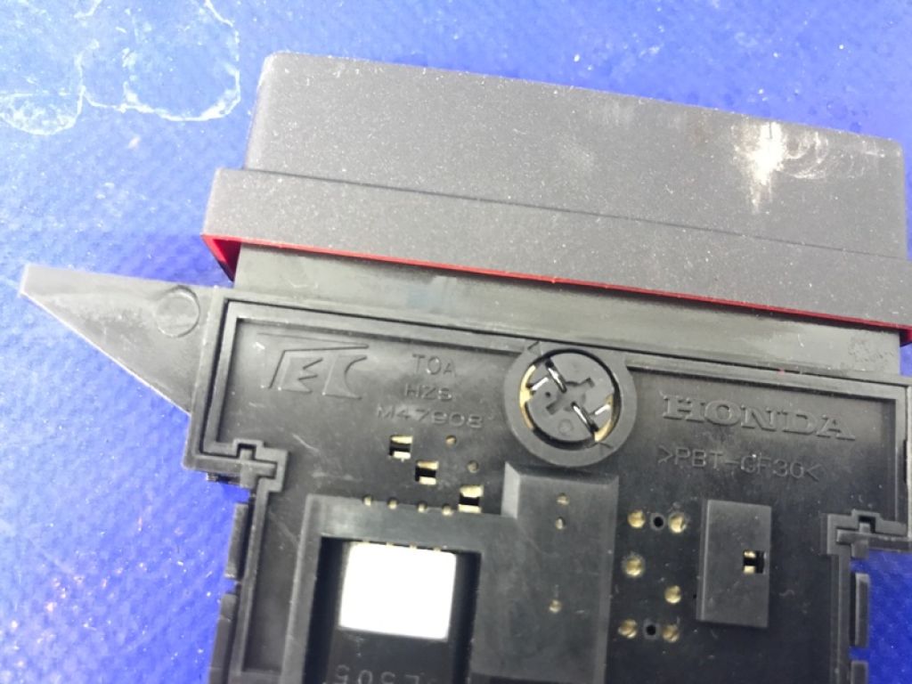 35510-TX4-A01 | Кнопка аварійної сигналізації ACURA RDX 12-19 - Фото 4