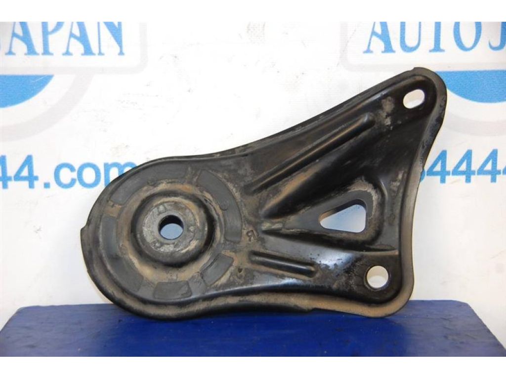 51023-33040 | Крепление балки подвески прав. LEXUS ES300 ES330 01-06 - Фото 2